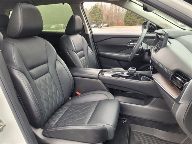 2024 Nissan Rogue Platinum