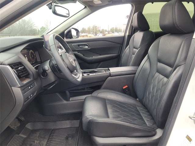 2024 Nissan Rogue Platinum