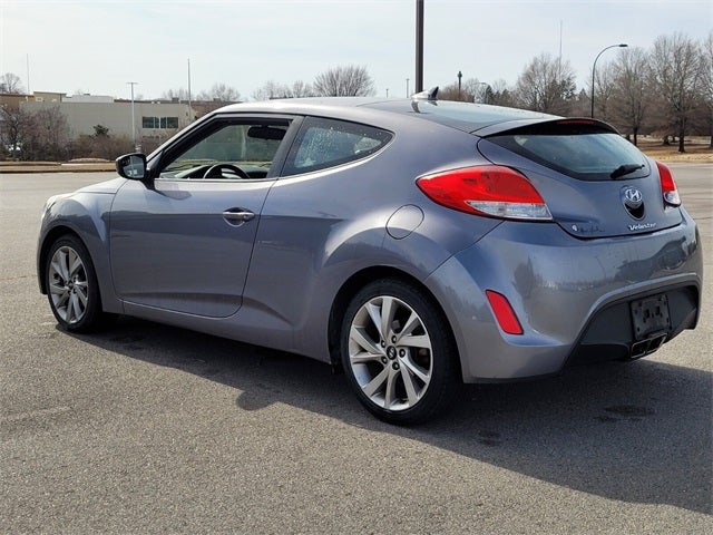 2017 Hyundai Veloster Base
