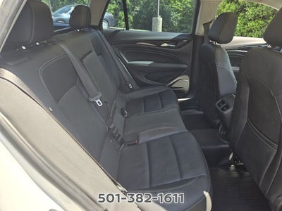 2019 Buick Regal TourX Essence