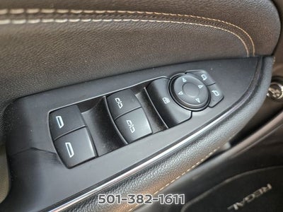2019 Buick Regal TourX Essence