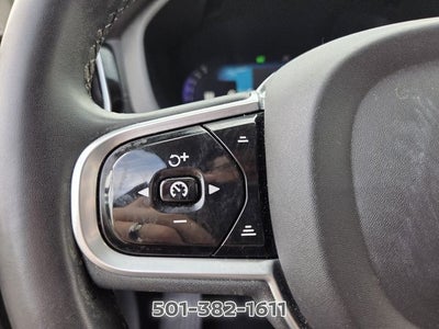 2023 Volvo XC60 B5 Ultimate Bright Theme