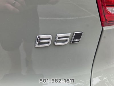 2024 Volvo XC40 B5 Plus Dark Theme