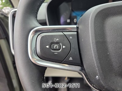 2024 Volvo XC40 B5 Plus Dark Theme