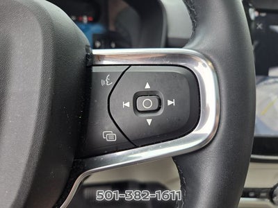 2024 Volvo XC40 B5 Plus Dark Theme