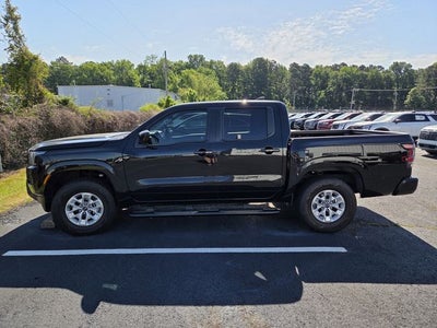 2024 Nissan Frontier SV
