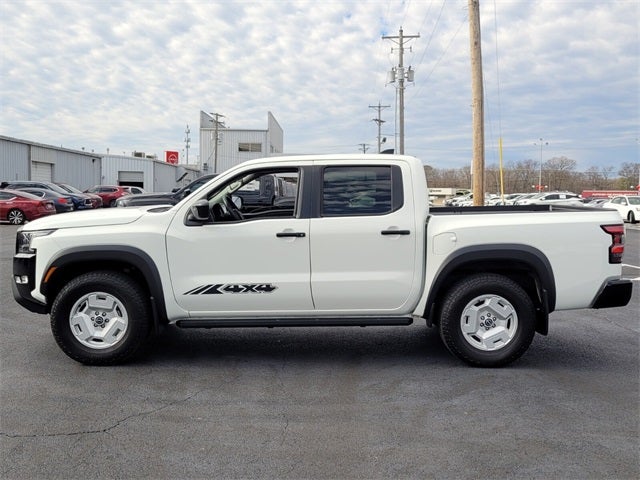 2024 Nissan Frontier SV