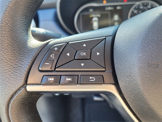 2023 Nissan Versa 1.6 SV