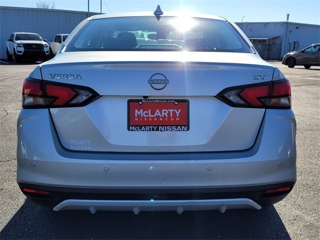 2023 Nissan Versa 1.6 SV