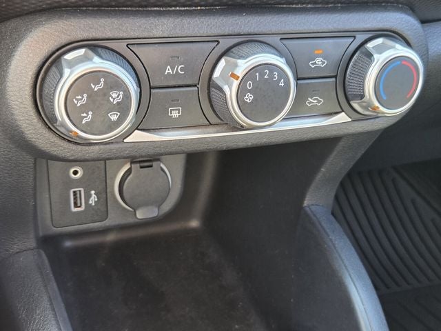 2020 Nissan Kicks S