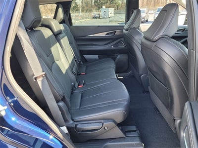 2025 INFINITI QX60 LUXE