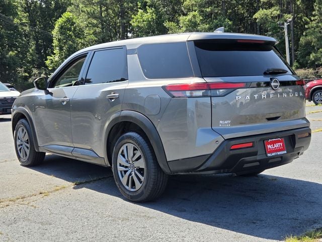 2022 Nissan Pathfinder S