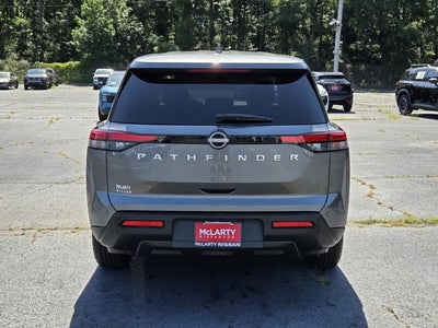 2022 Nissan Pathfinder S