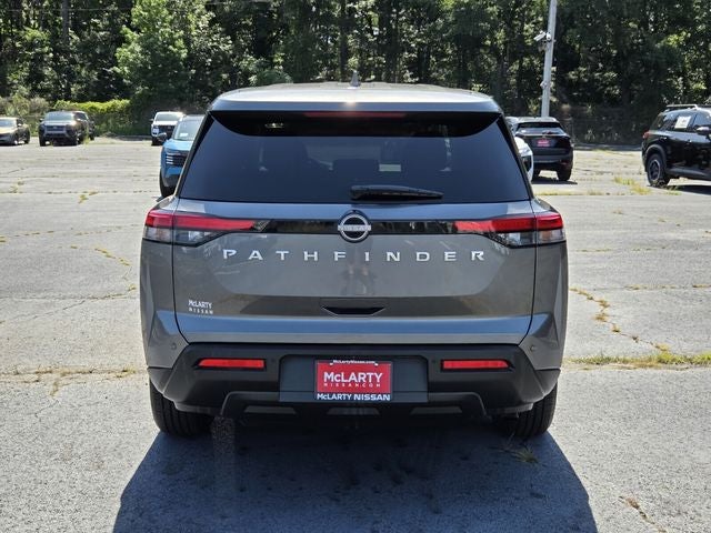 2022 Nissan Pathfinder S