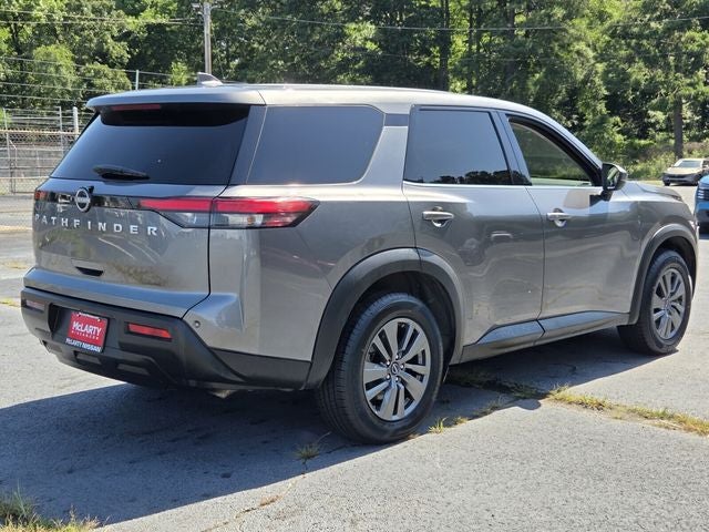 2022 Nissan Pathfinder S