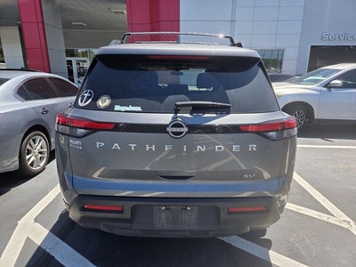 2024 Nissan Pathfinder SV