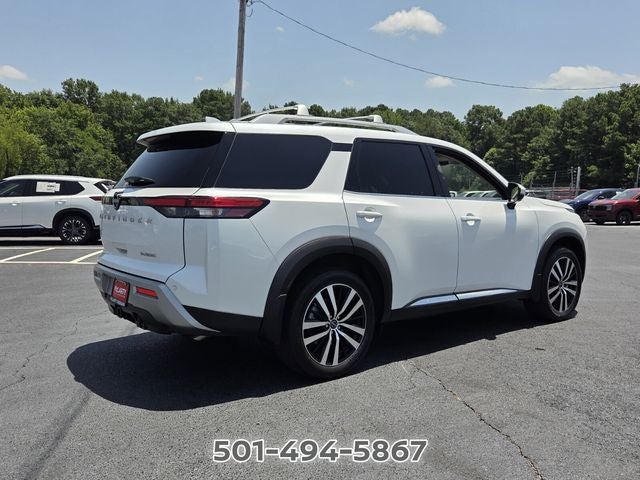 2025 Nissan Pathfinder Platinum