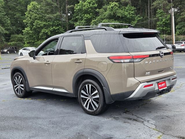 2023 Nissan Pathfinder Platinum