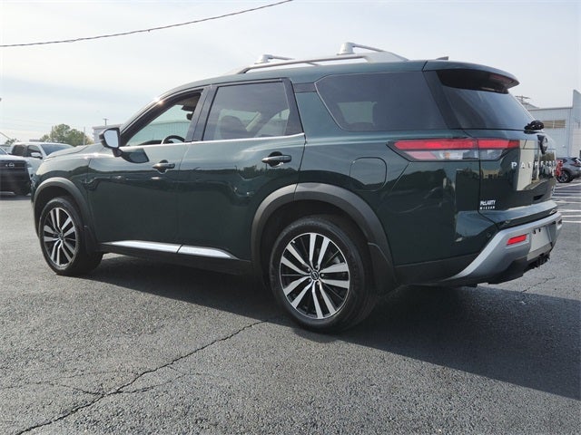 2024 Nissan Pathfinder Platinum