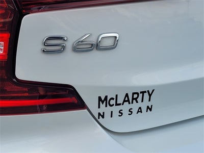 2020 Volvo S60 T6 Momentum