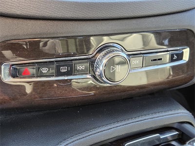 2019 Volvo XC90 T5 Momentum