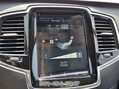 2017 Volvo XC90 T6 Momentum