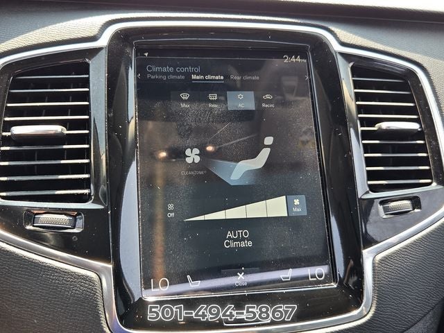2017 Volvo XC90 T6 Momentum