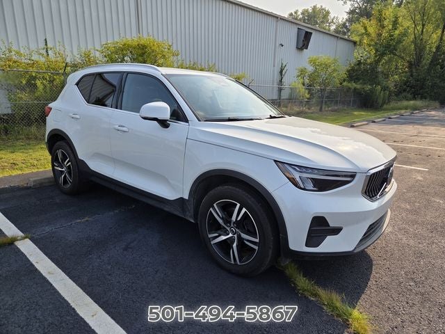 2024 Volvo XC40 B5 Core