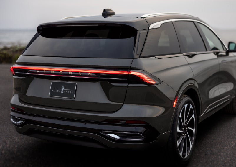 The rear of a 2025 Lincoln Black Label Nautilus® SUV displays full LED rear lighting. | Mark McLarty Lincoln in North Little Rock AR