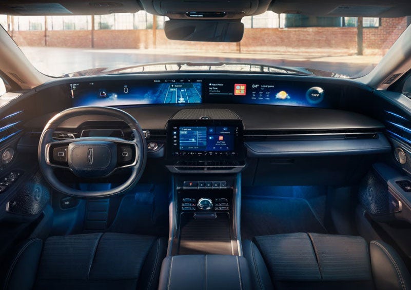 The panoramic display is shown in a 2025 Lincoln Nautilus® SUV. | Mark McLarty Lincoln in North Little Rock AR