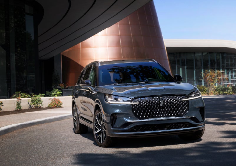 A 2026 Lincoln Black Label™ Aviator® SUV is shown with the available Special Edition Package. | Mark McLarty Lincoln in North Little Rock AR