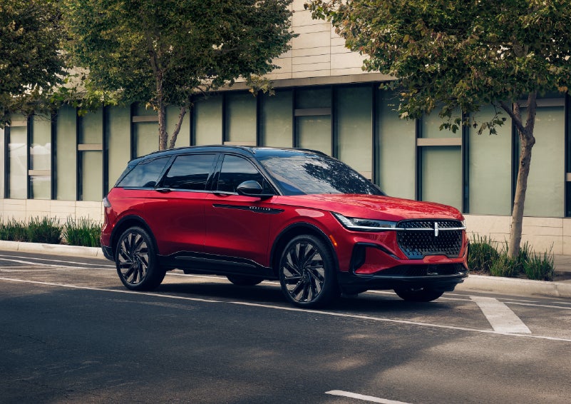 2026 Lincoln Nautilus® SUV with the available Jet Appearance Package and Hybrid transmission. | Mark McLarty Lincoln in North Little Rock AR