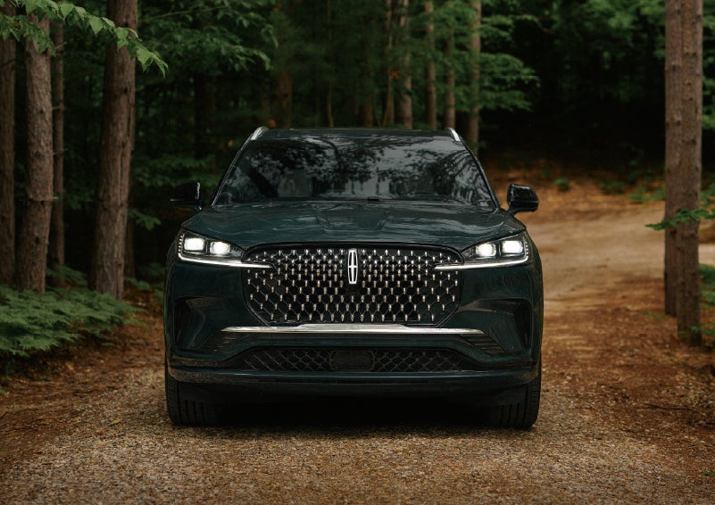 The front grille of a 2027 Lincoln Aviator® Black Label™ SUV is shown. | McLarty Lincoln in North Little Rock AR