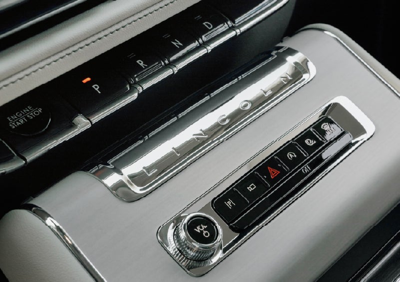 The piano key gear selector of a 2027 Lincoln Aviator® Back Label™ SUV. | McLarty Lincoln in North Little Rock AR